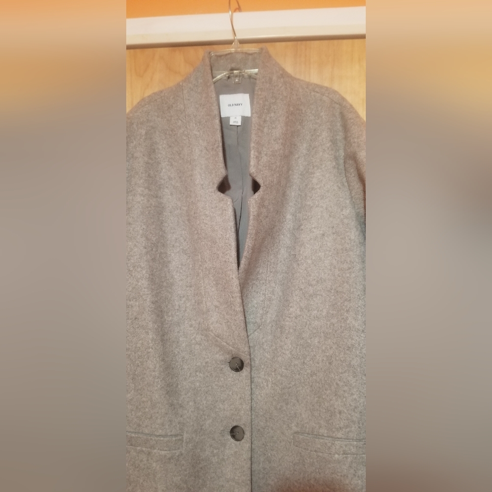 Fall/winter coat - Picture 3 of 3